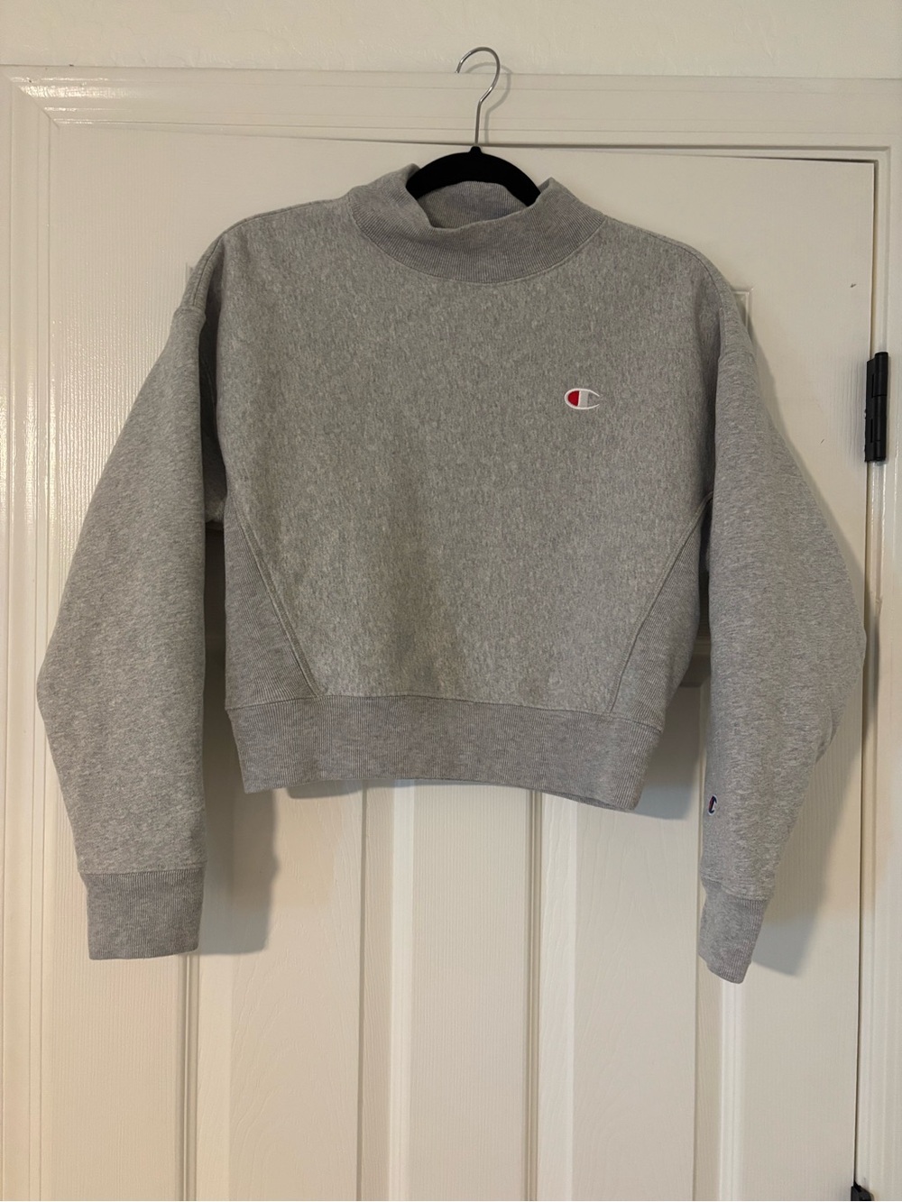 Champion Women's Reverse Weave Mock Neck Crop Sweatshirt Size Medium
